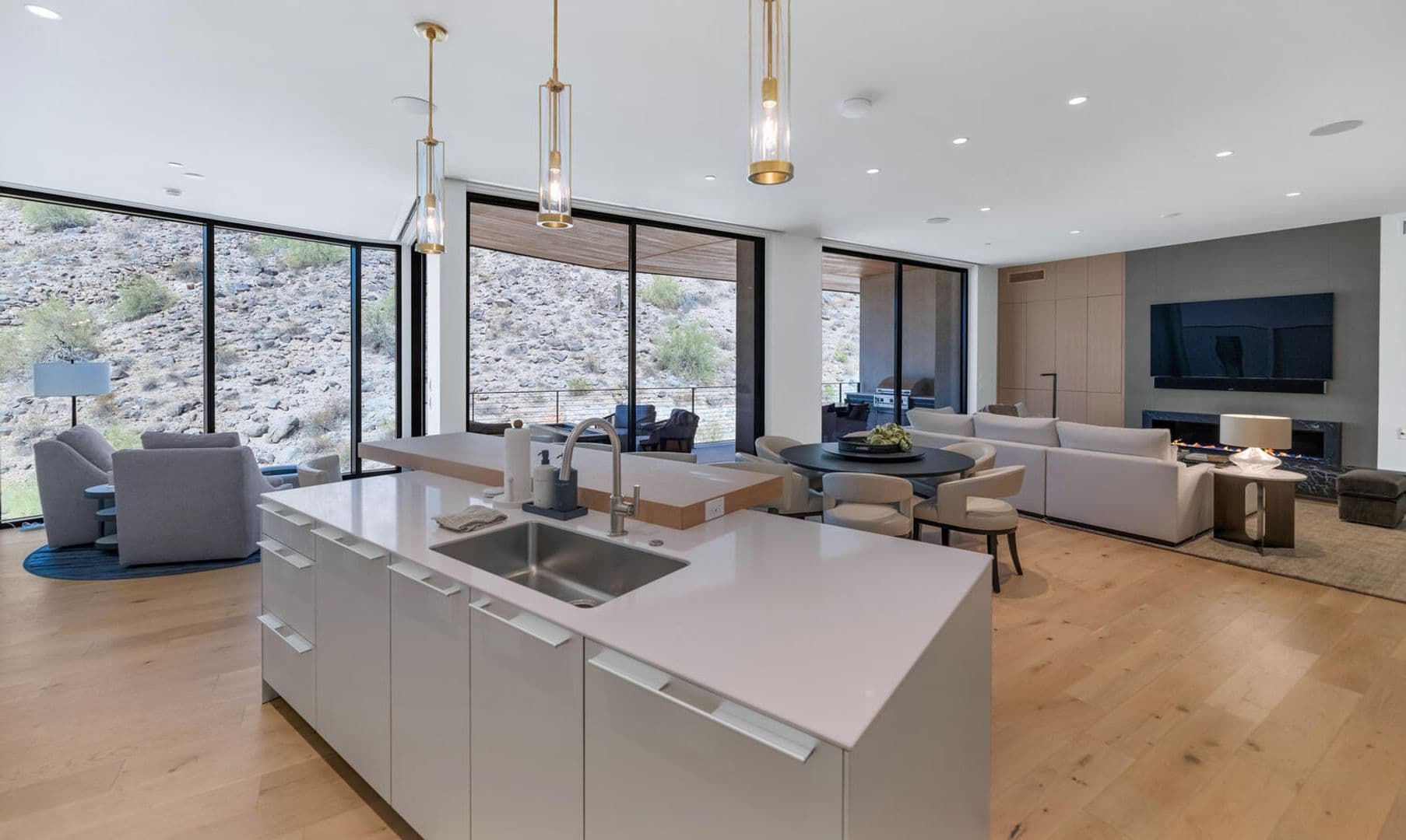Scottsdale House: 5000 N Camelback Ridge Rd #407