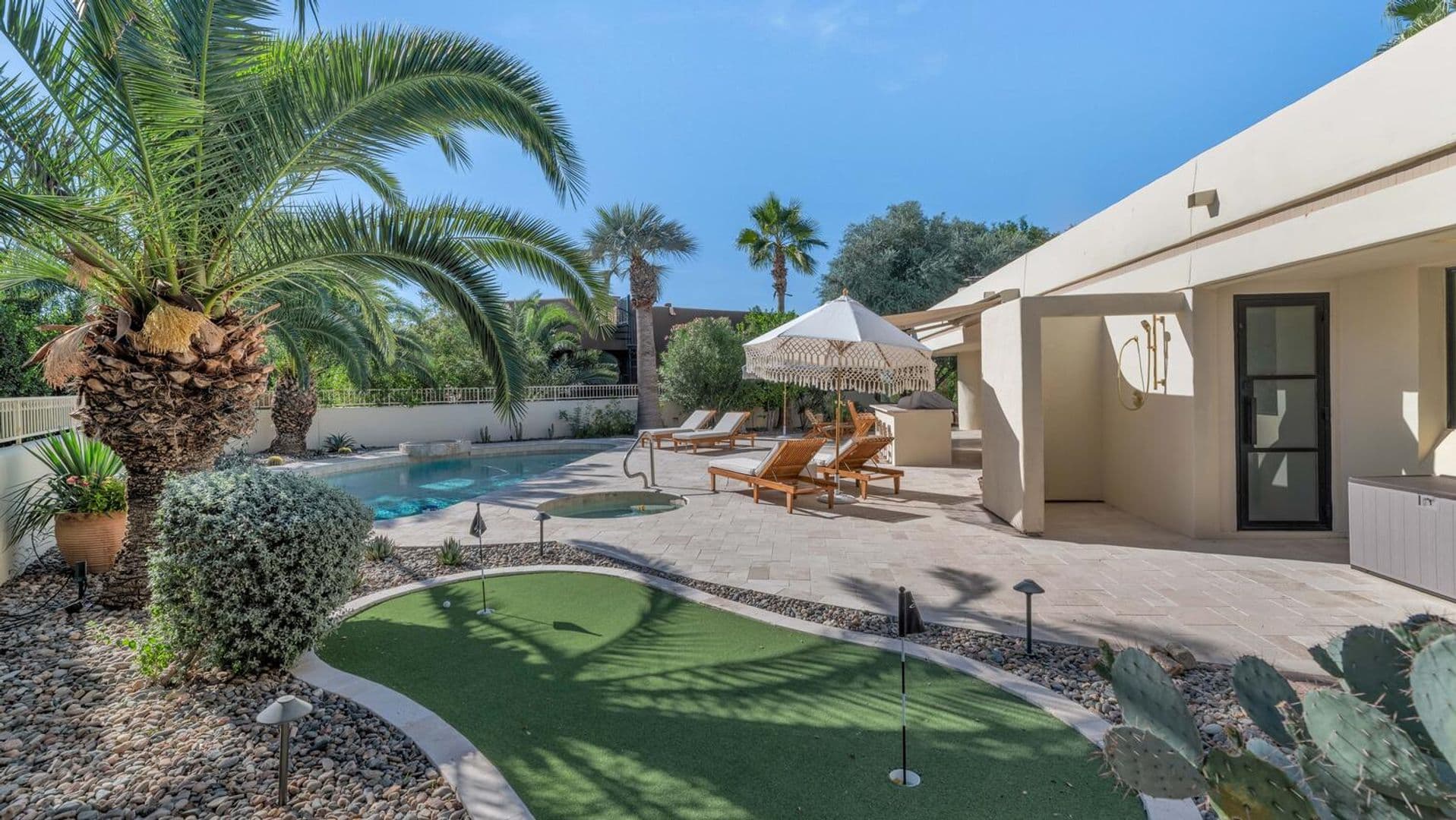 Scottsdale House: 9447 E. Calle De Valle Dr.