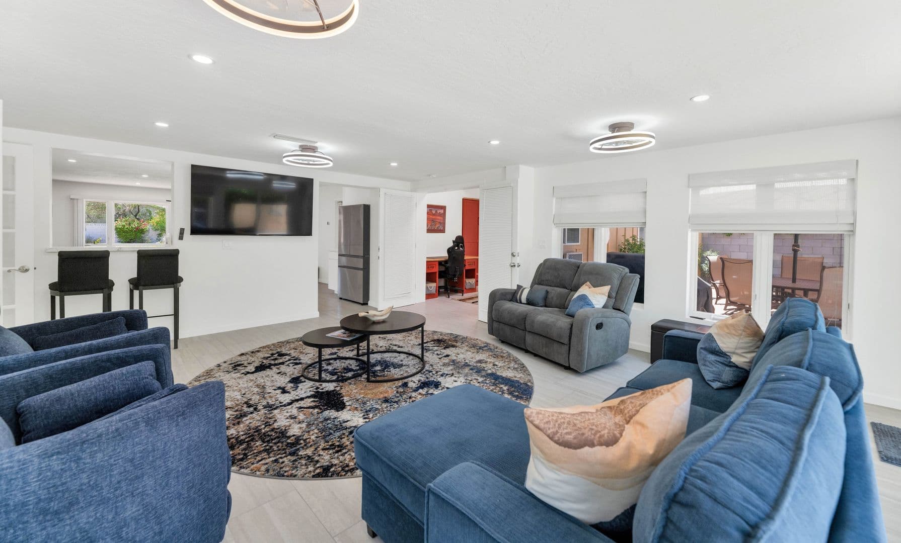 Phoenix House: 4406 N Dromedary Rd