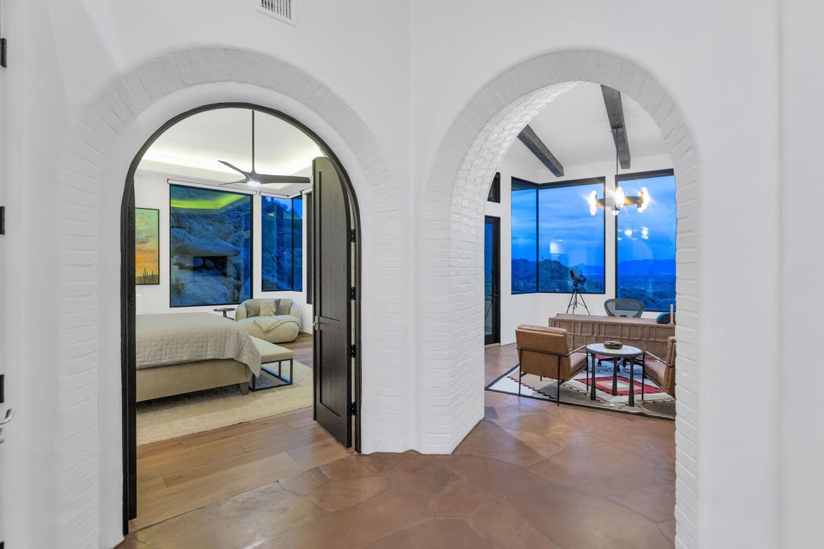 Paradise Valley House: 5810 E Cholla Ln