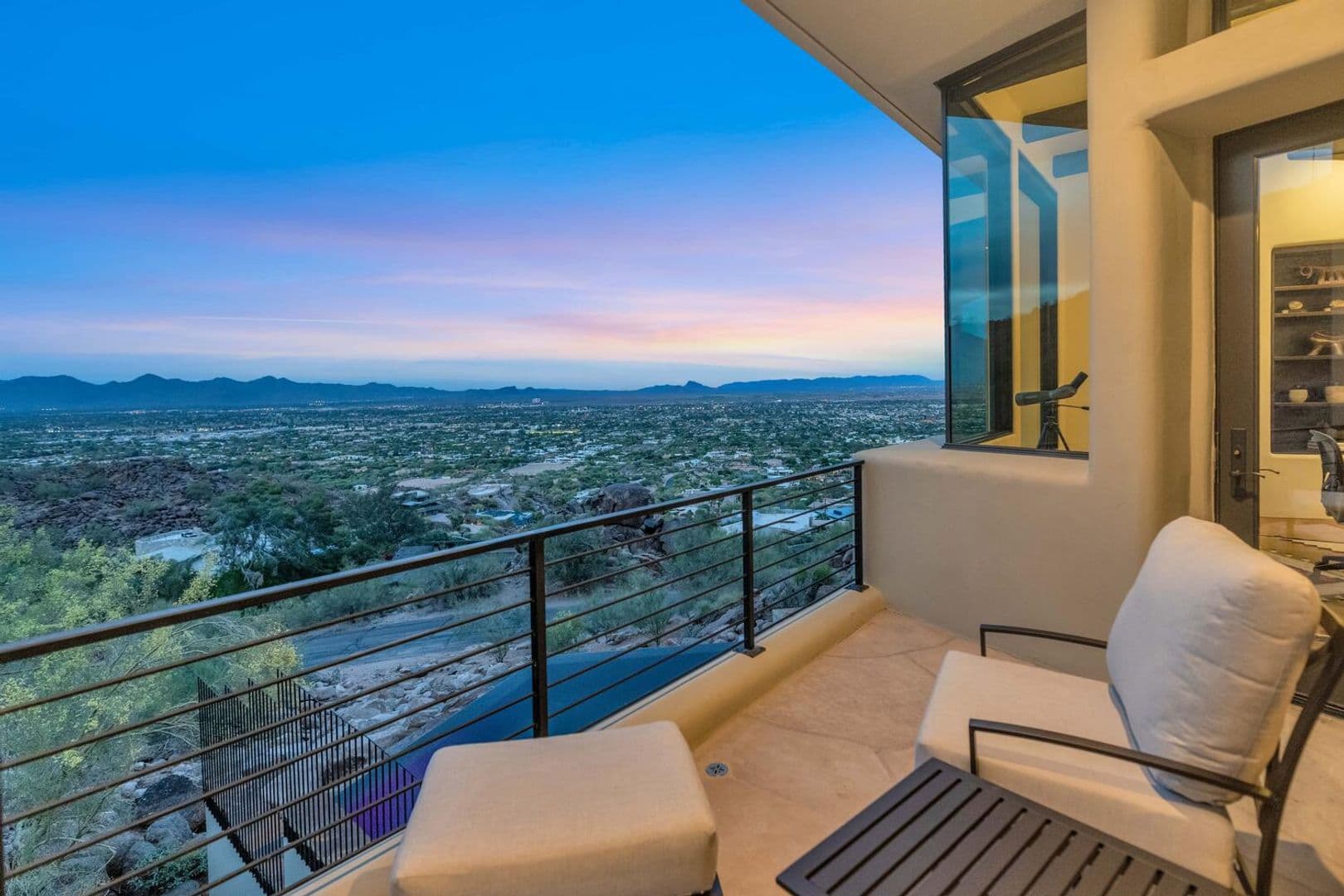 Paradise Valley House: 5810 E Cholla Ln