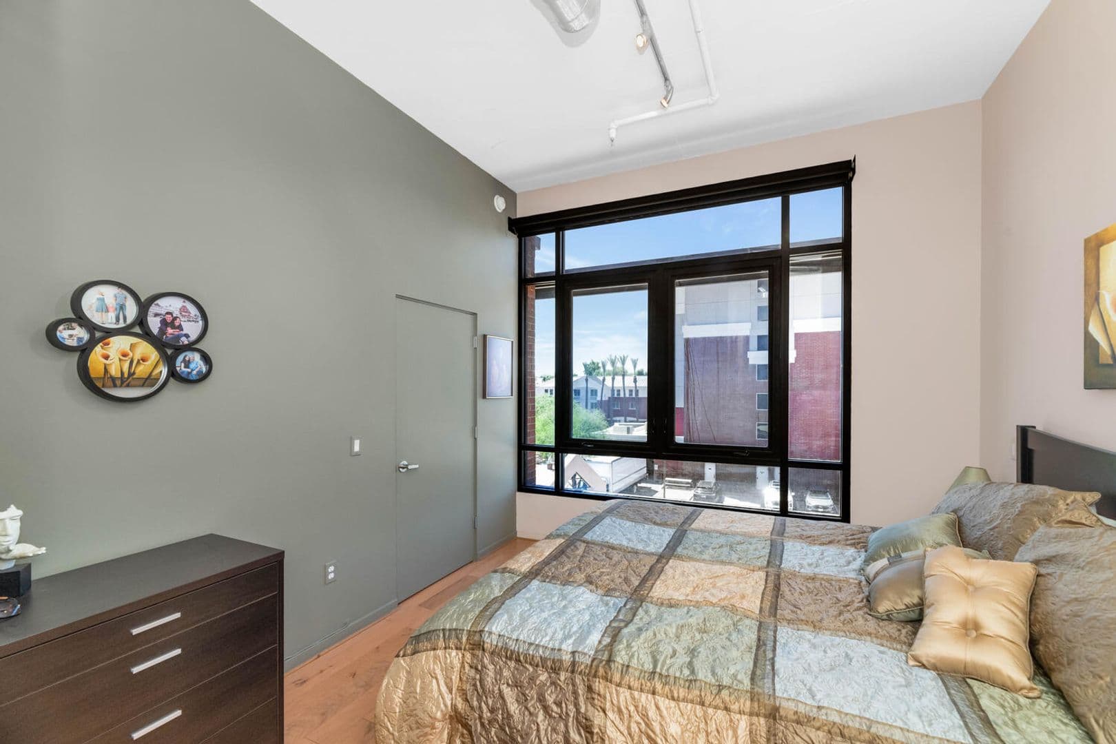 Scottsdale House: 7301 E. 3rd Ave #305