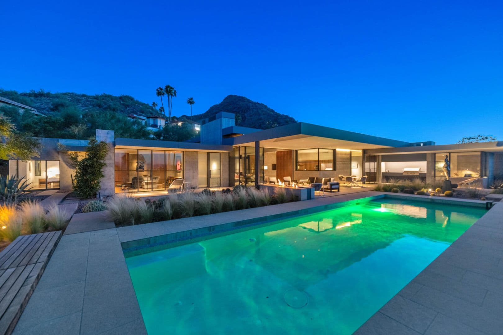 Paradise Valley House: 4446 E. Mockingbird Lane