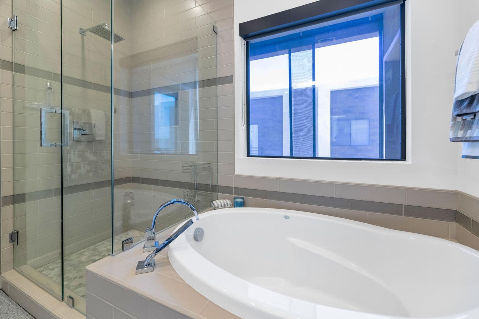 Scottsdale House: 6990 E. 6th St #1007