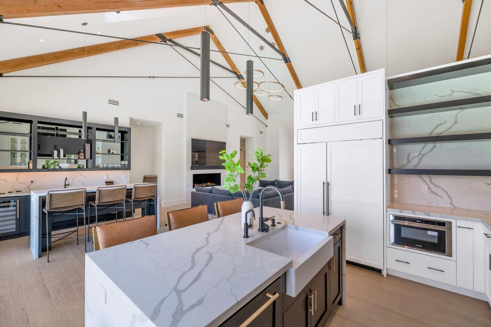 Phoenix House: 4216 E Hazelwood St