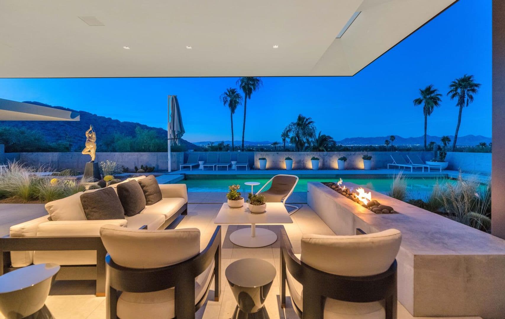 Paradise Valley House: 4446 E. Mockingbird Lane
