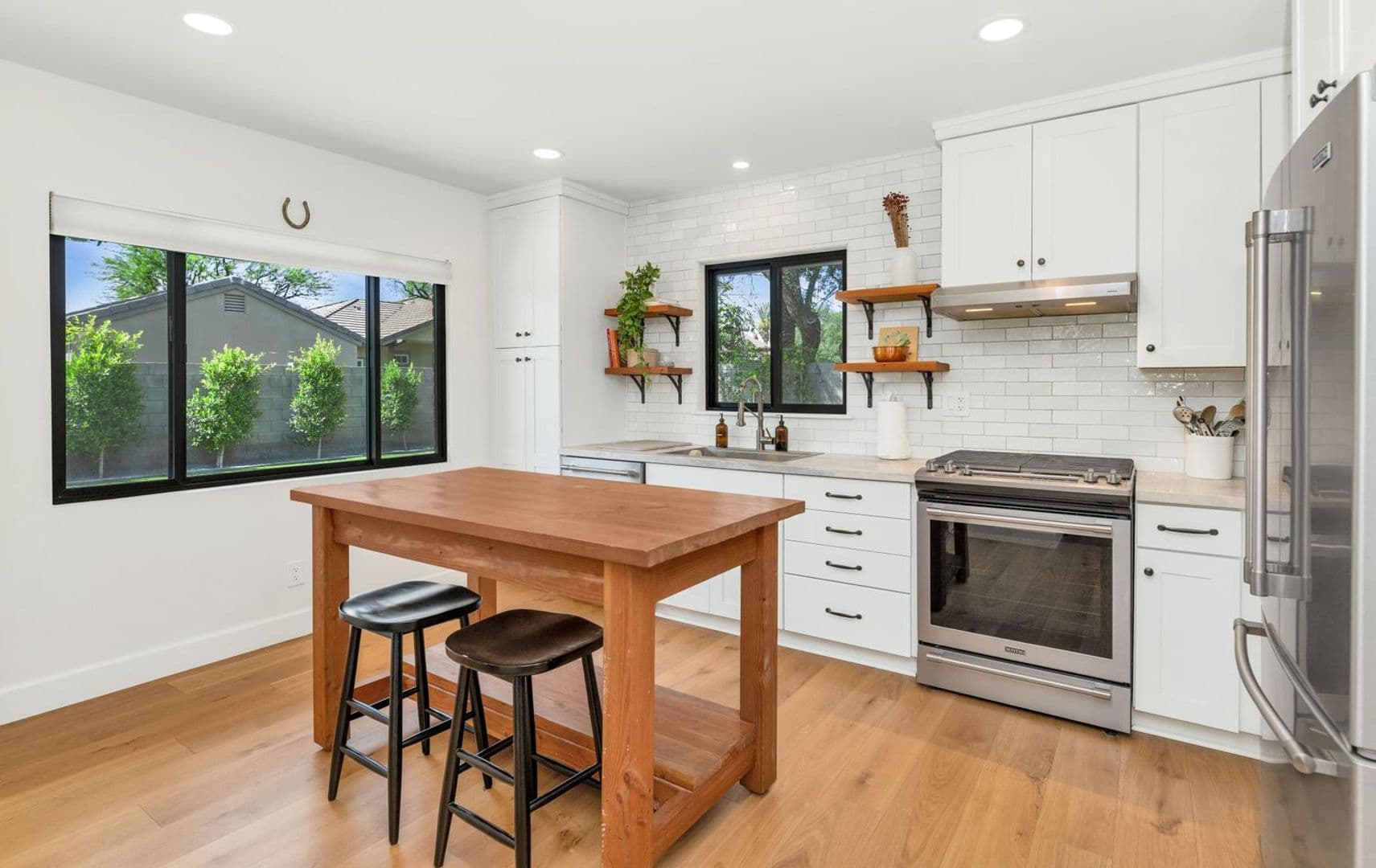 Tempe House: 103 W. Palmcroft Dr