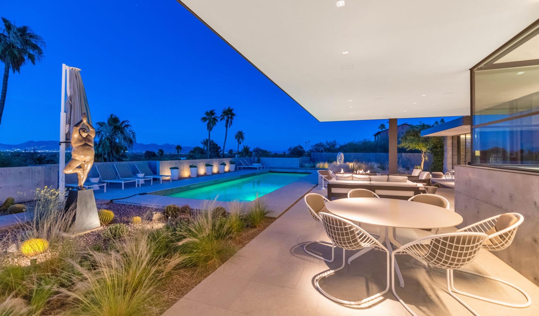 Paradise Valley House: 4446 E. Mockingbird Lane