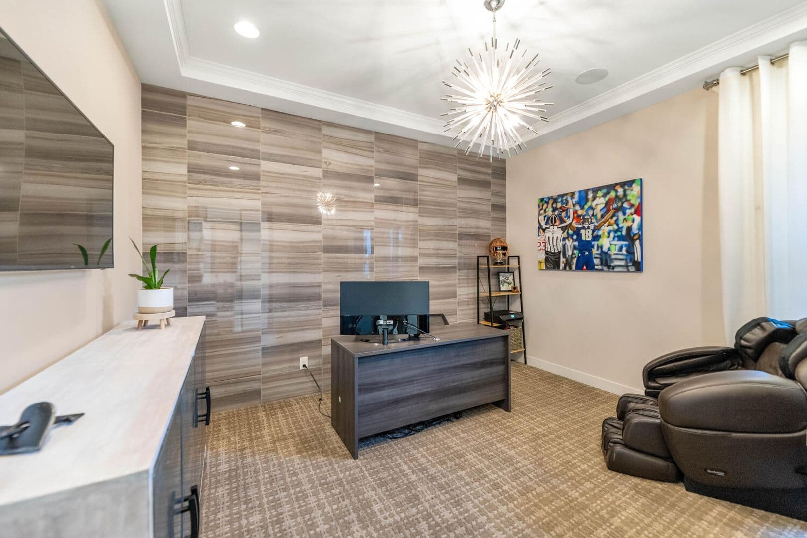 Phoenix House: 2855 E. Los Gatos
