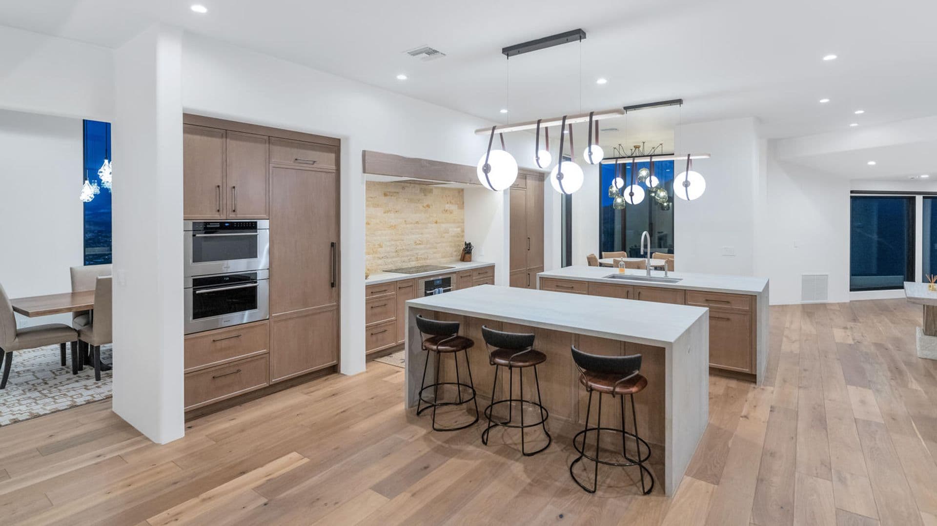 Paradise Valley House: 5810 E Cholla Ln