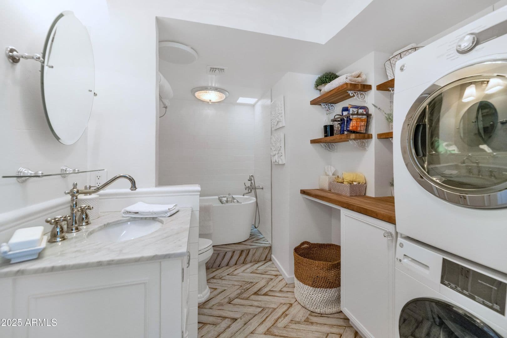 Paradise Valley House: 5101 N. Casa Blanca Dr #19