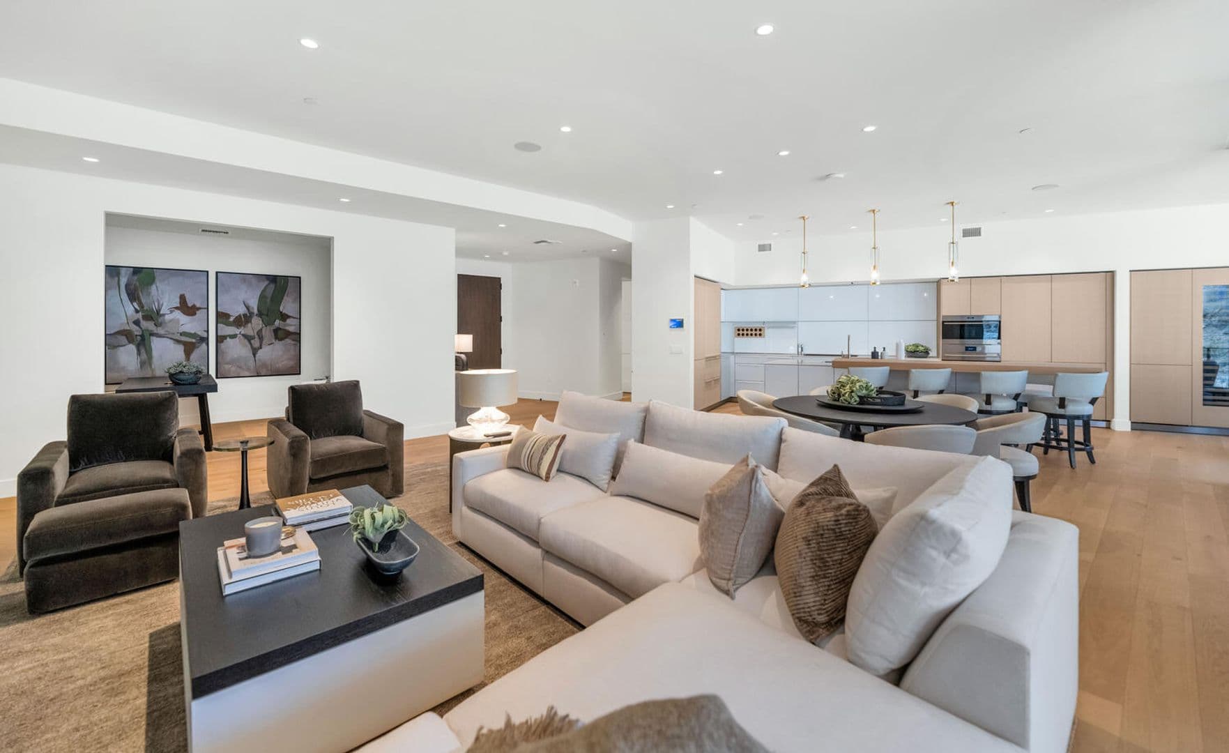 Scottsdale House: 5000 N Camelback Ridge Rd #407