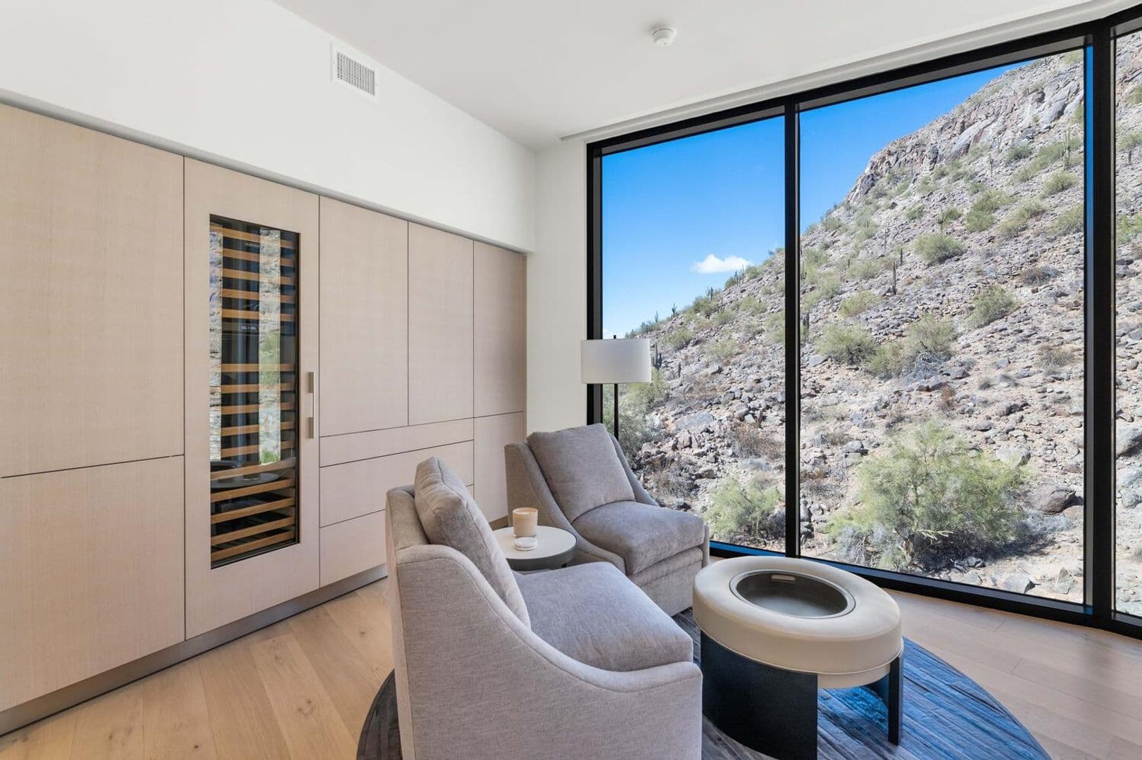 Scottsdale House: 5000 N Camelback Ridge Rd #407