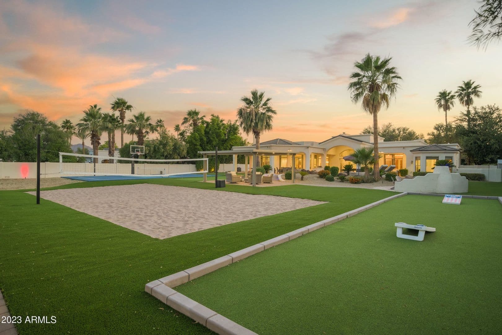 Paradise Valley House: 9215 N. Invergordon Rd