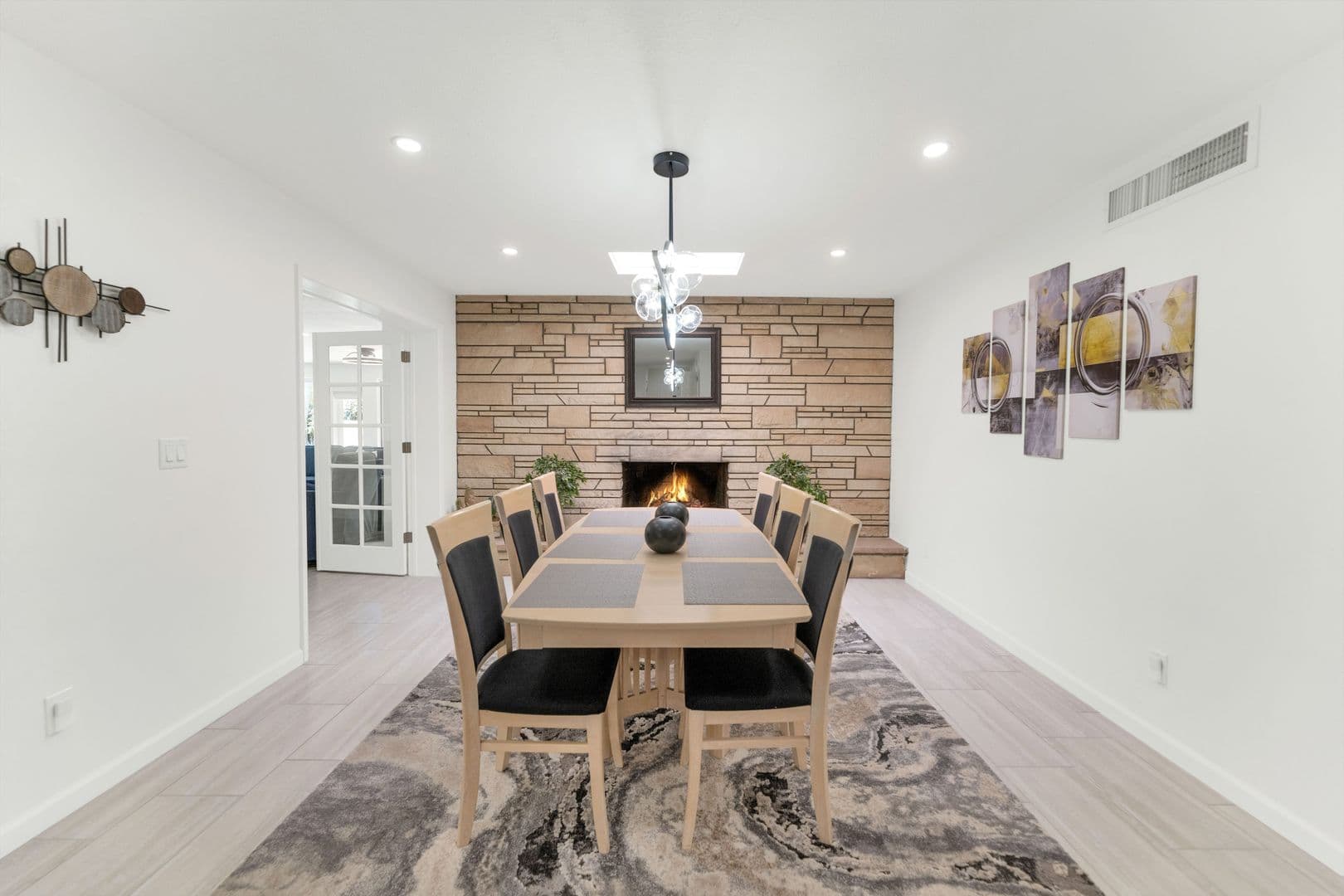 Phoenix House: 4406 N Dromedary Rd