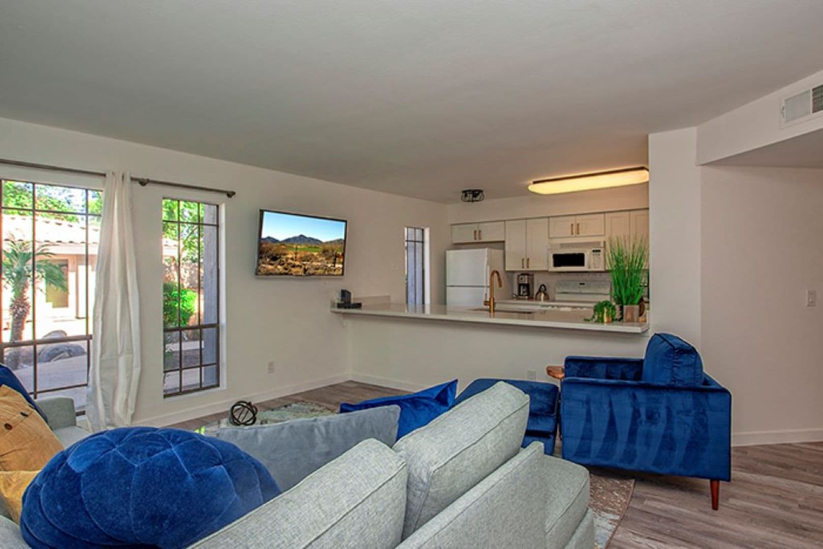Phoenix House: 5209 N 24th St #103