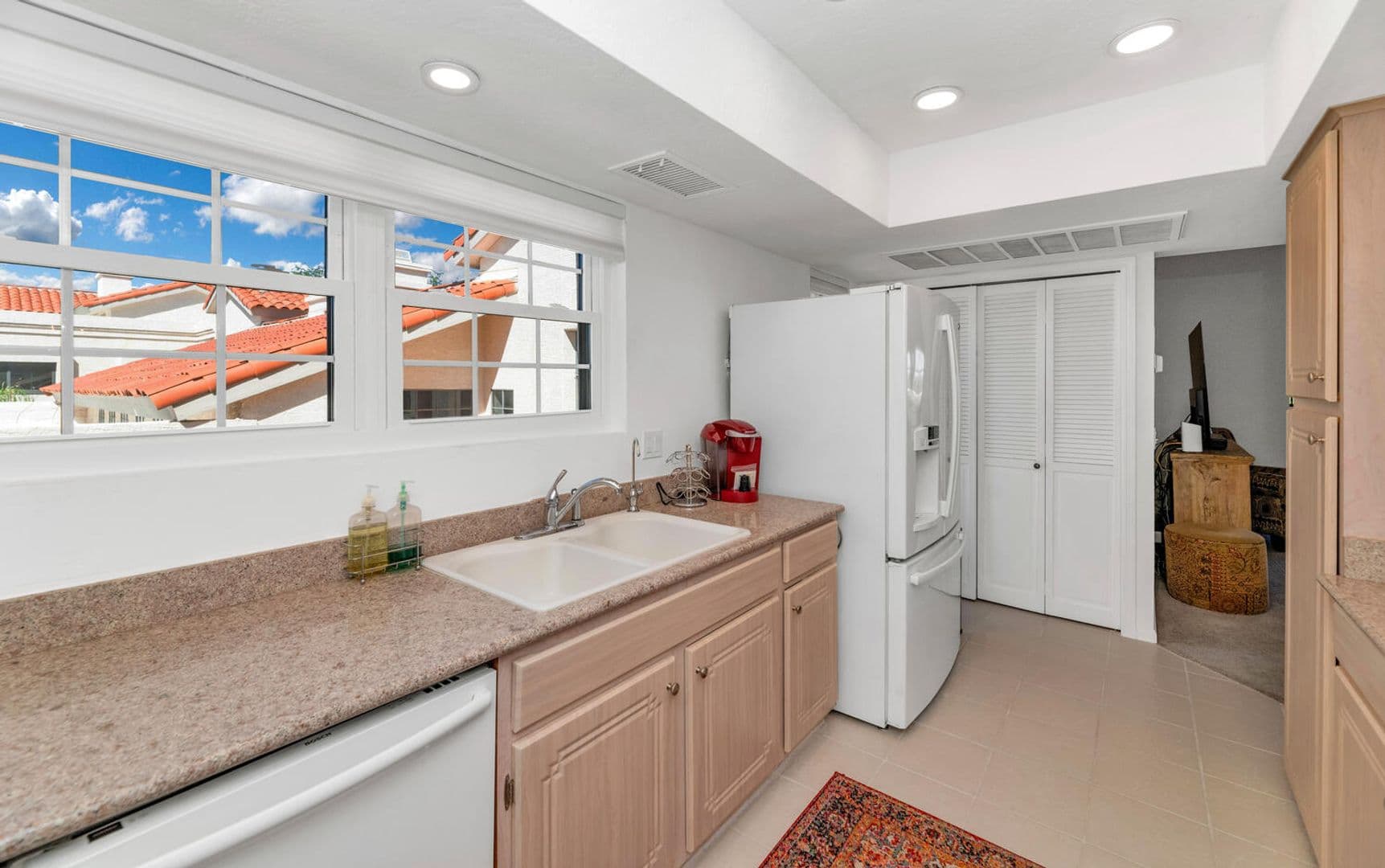 Scottsdale House: 7800 E. Lincoln Dr. #2023