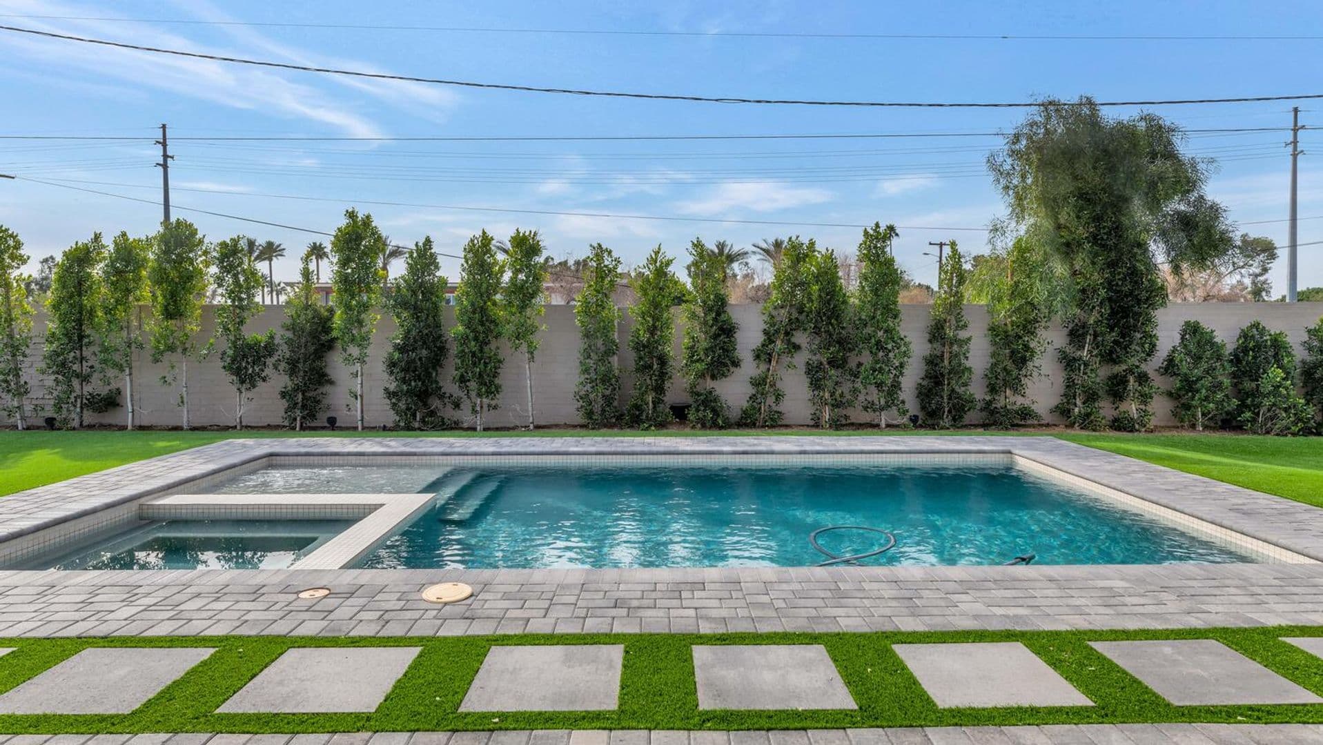 Scottsdale House: 6039 E. Calle Camelia