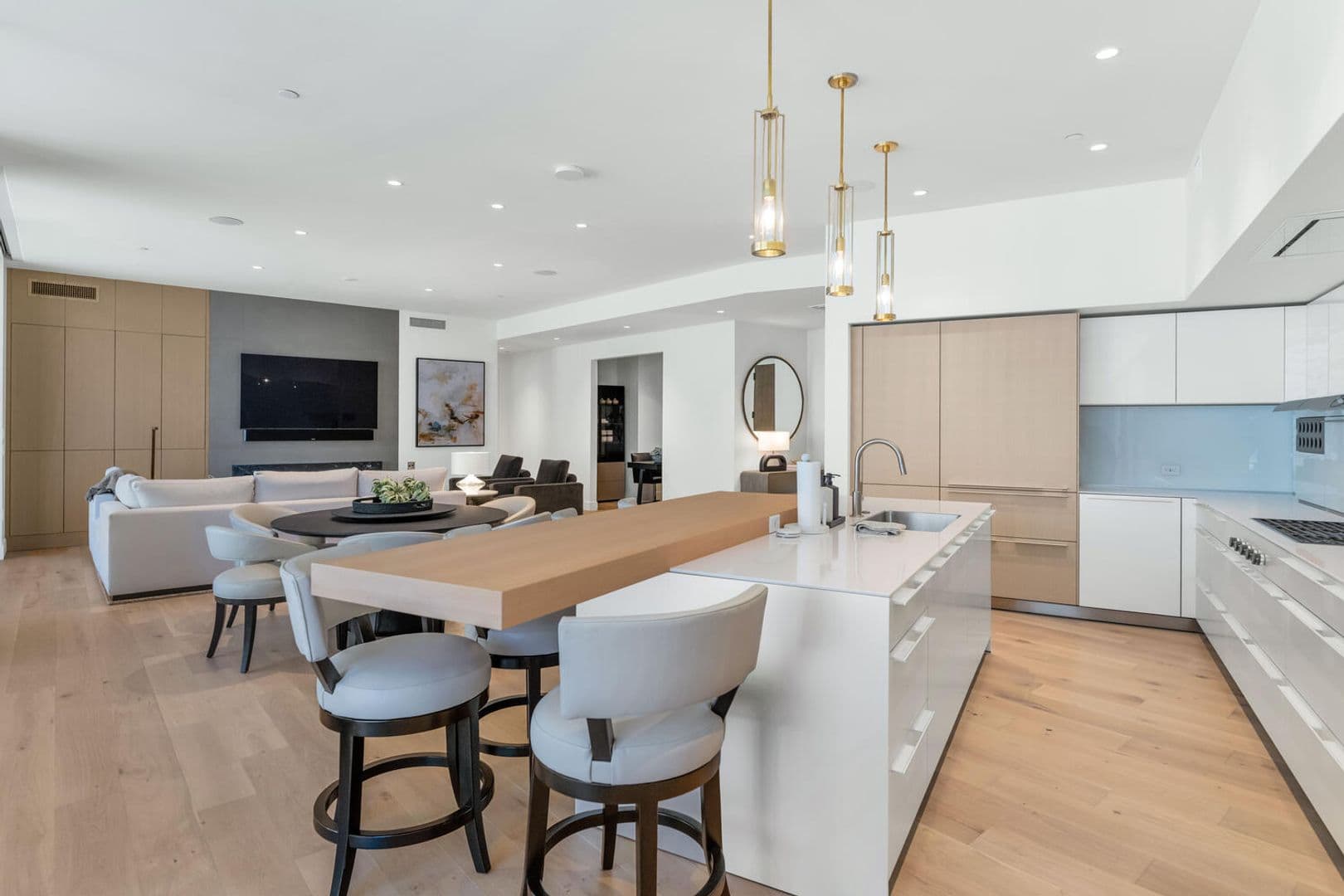 Scottsdale House: 5000 N Camelback Ridge Rd #407