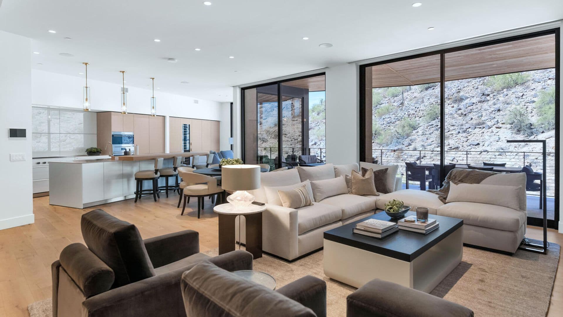 Scottsdale House: 5000 N Camelback Ridge Rd #407