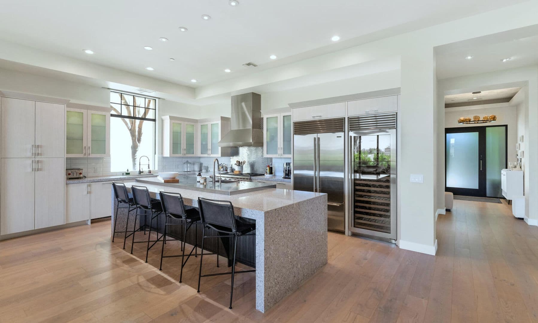 Phoenix House: 2 Biltmore Estates #101