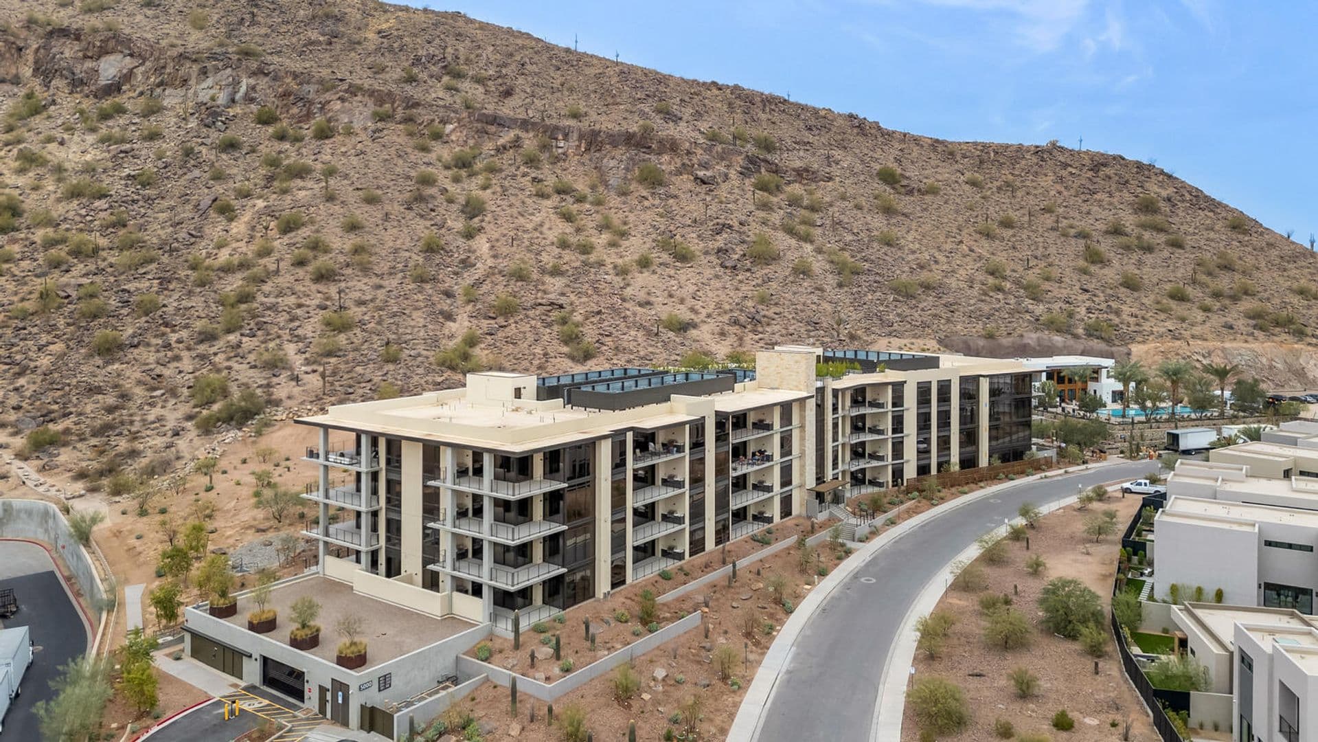 Scottsdale House: 5000 N Camelback Ridge Rd #407