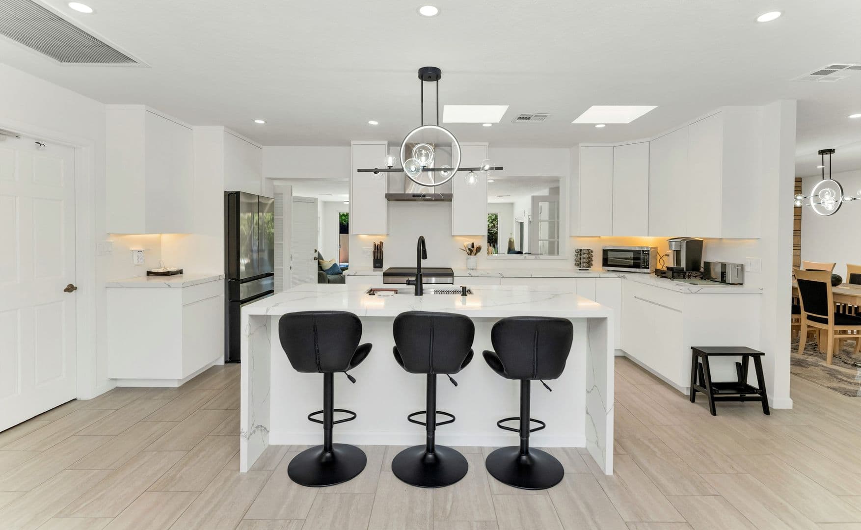 Phoenix House: 4406 N Dromedary Rd