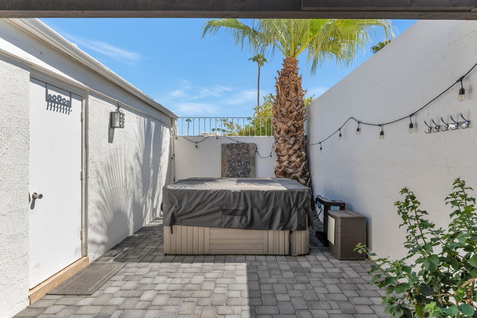 Scottsdale House: 7740 E Camelback Rd