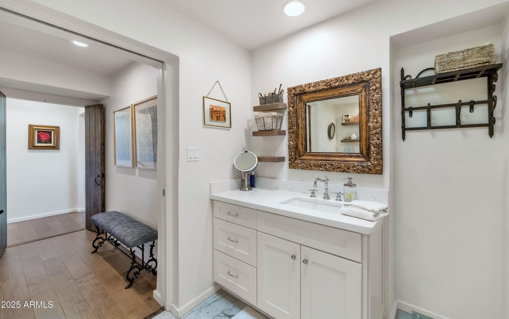 Paradise Valley House: 5101 N. Casa Blanca Dr #19