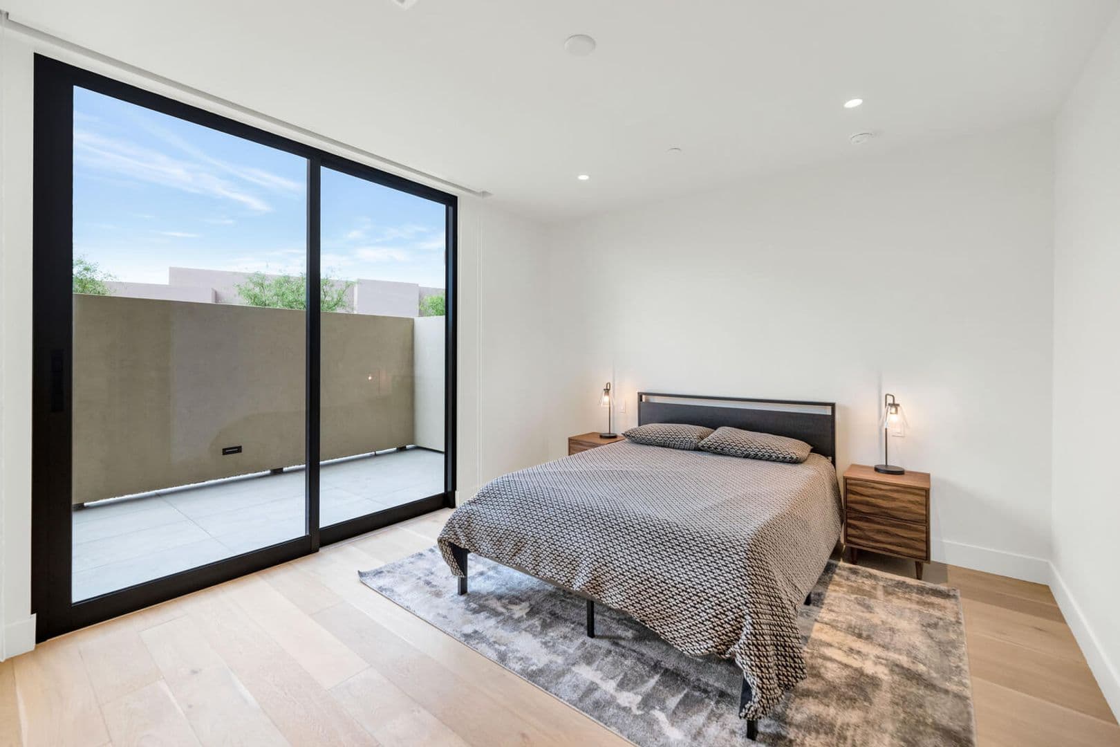 Scottsdale House: 5000 N Camelback Ridge Rd. #102