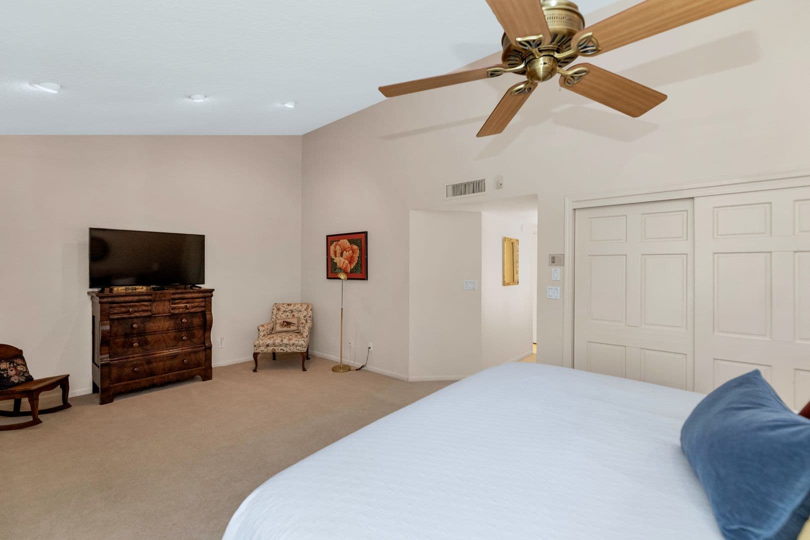 Phoenix House: 2626 E Arizona Biltmore Circle 32