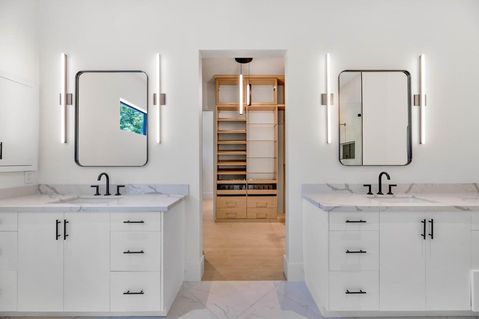 Phoenix House: 4216 E Hazelwood St