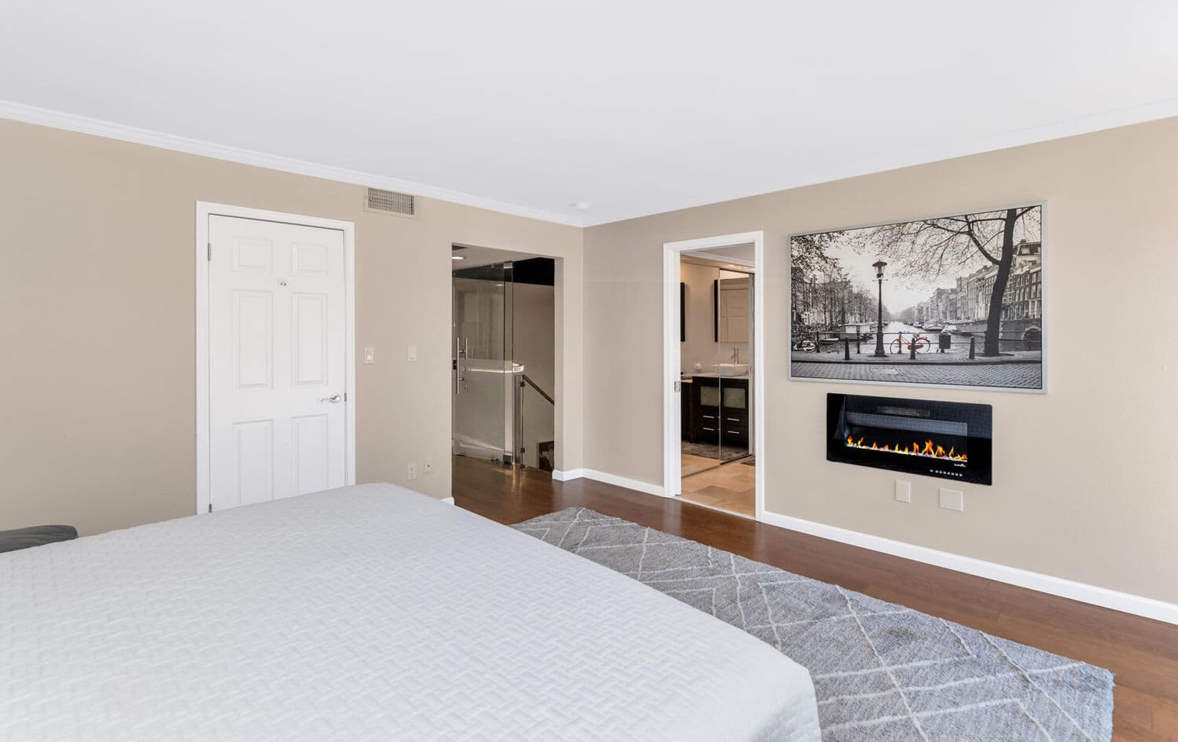 Scottsdale House: 7740 E Camelback Rd
