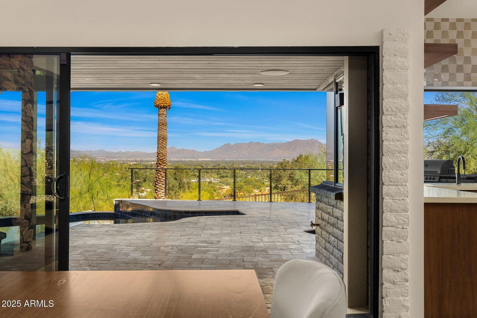 Paradise Valley House: 6331 E. Hummingbird Lane
