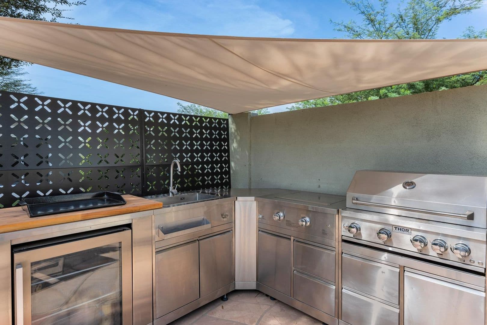 Paradise Valley House: 5228 N. 70th Pl