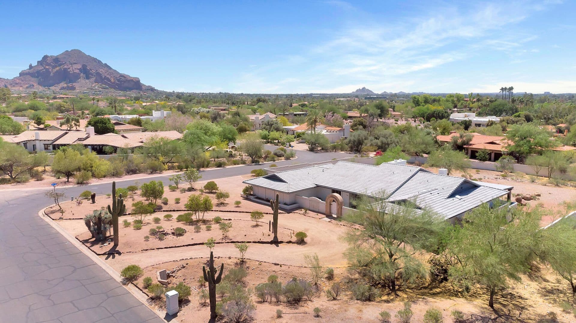 Paradise Valley House: 3411 E Valley Vista Ln