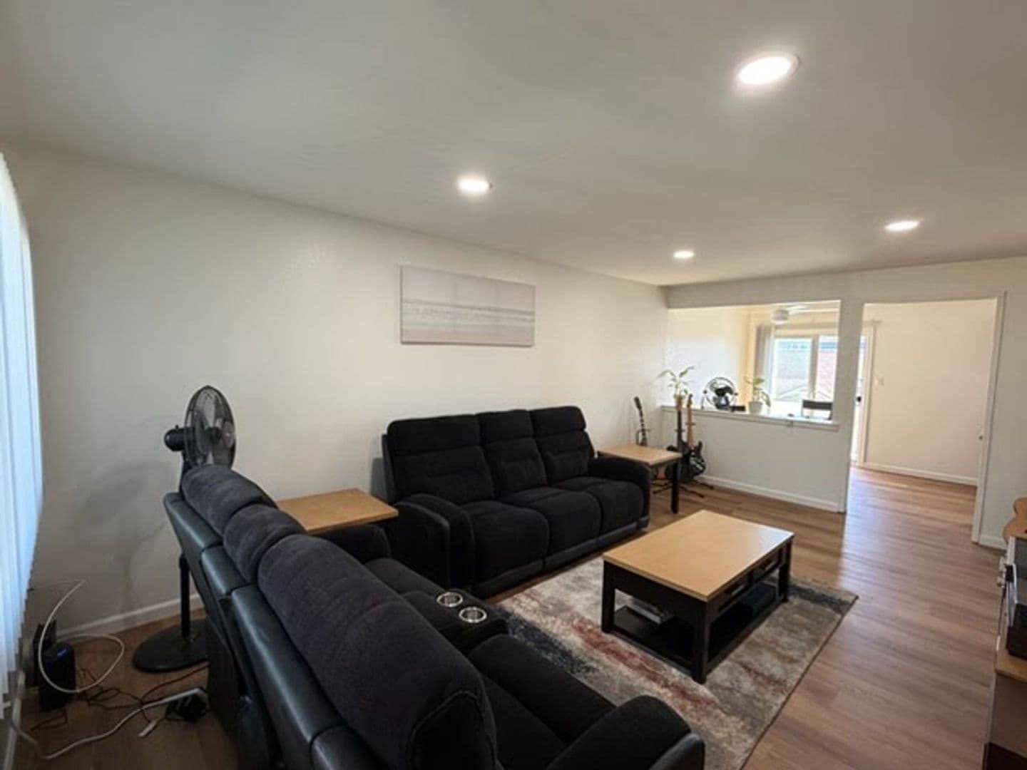 Huntington Beach Apartment: 302 8th St