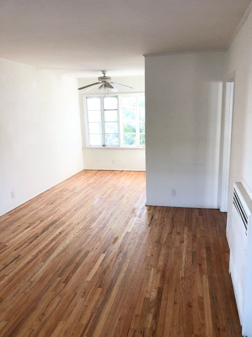 Laguna Beach Apartment: 570 Cypress Dr
