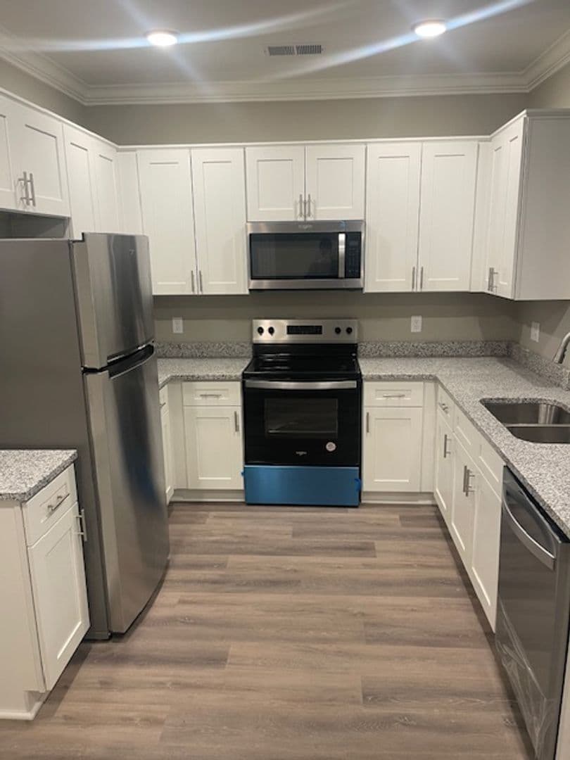 Bowling Green Apartment: 5276 Baker Springs Street