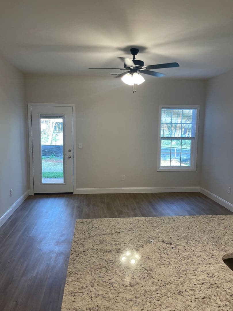 Bowling Green Apartment: 155 Megan Court #1