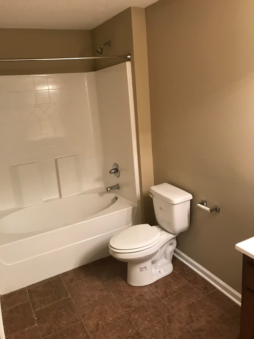 Bowling Green Apartment: 1329 Scottsville Road