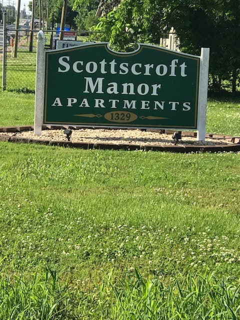 Bowling Green Apartment: 1329 Scottsville Road