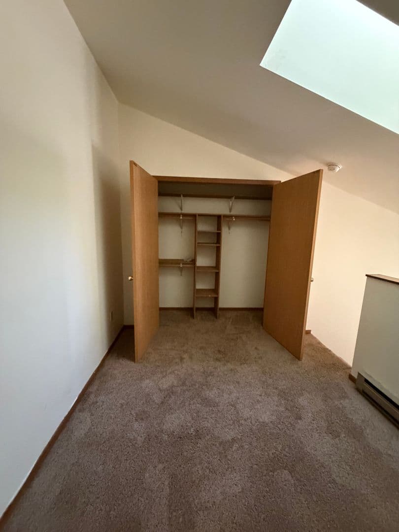 Woodville Apartment: 202 Oak Street