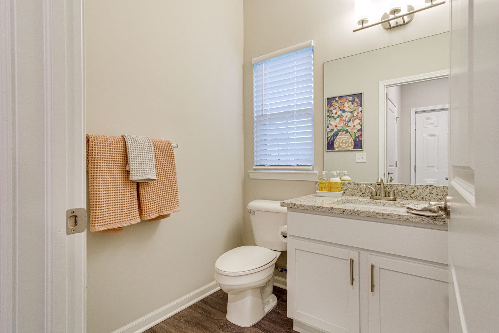 Clinton Township Apartment: 17721 Montage
