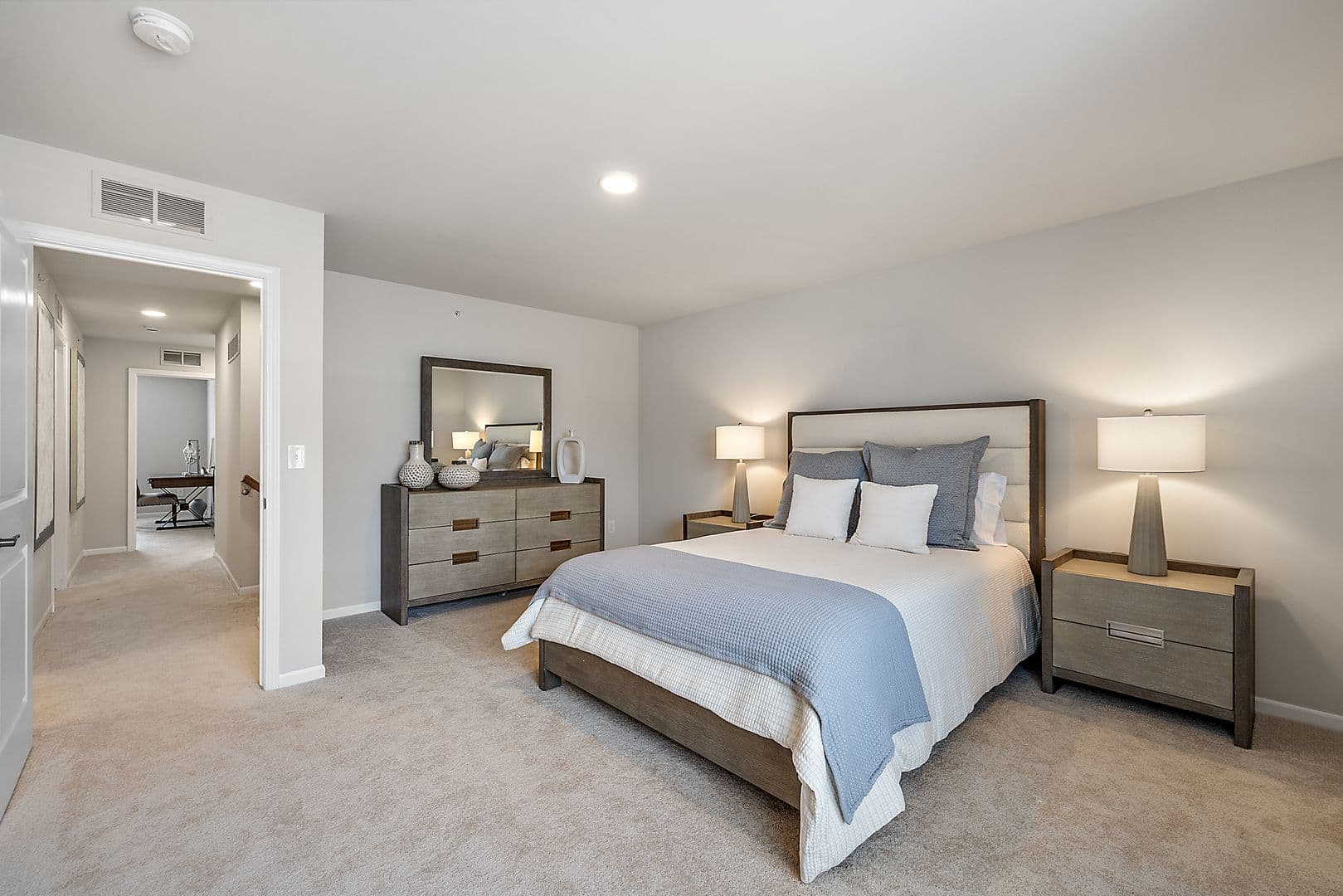 Auburn Hills Apartment: 124 Optimist Court