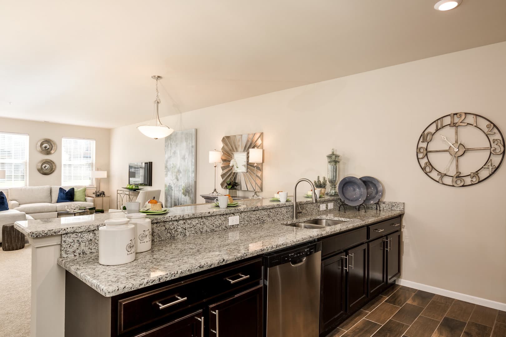 Auburn Hills Apartment: 124 Optimist Court