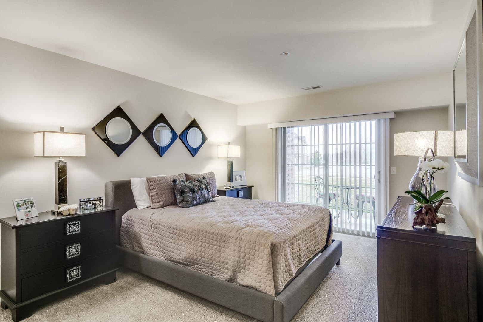 Clinton Township Apartment: 17721 Montage