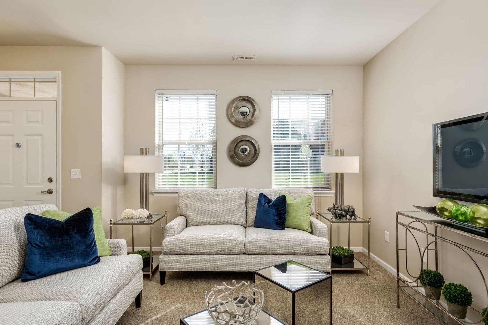 Auburn Hills Apartment: 124 Optimist Court