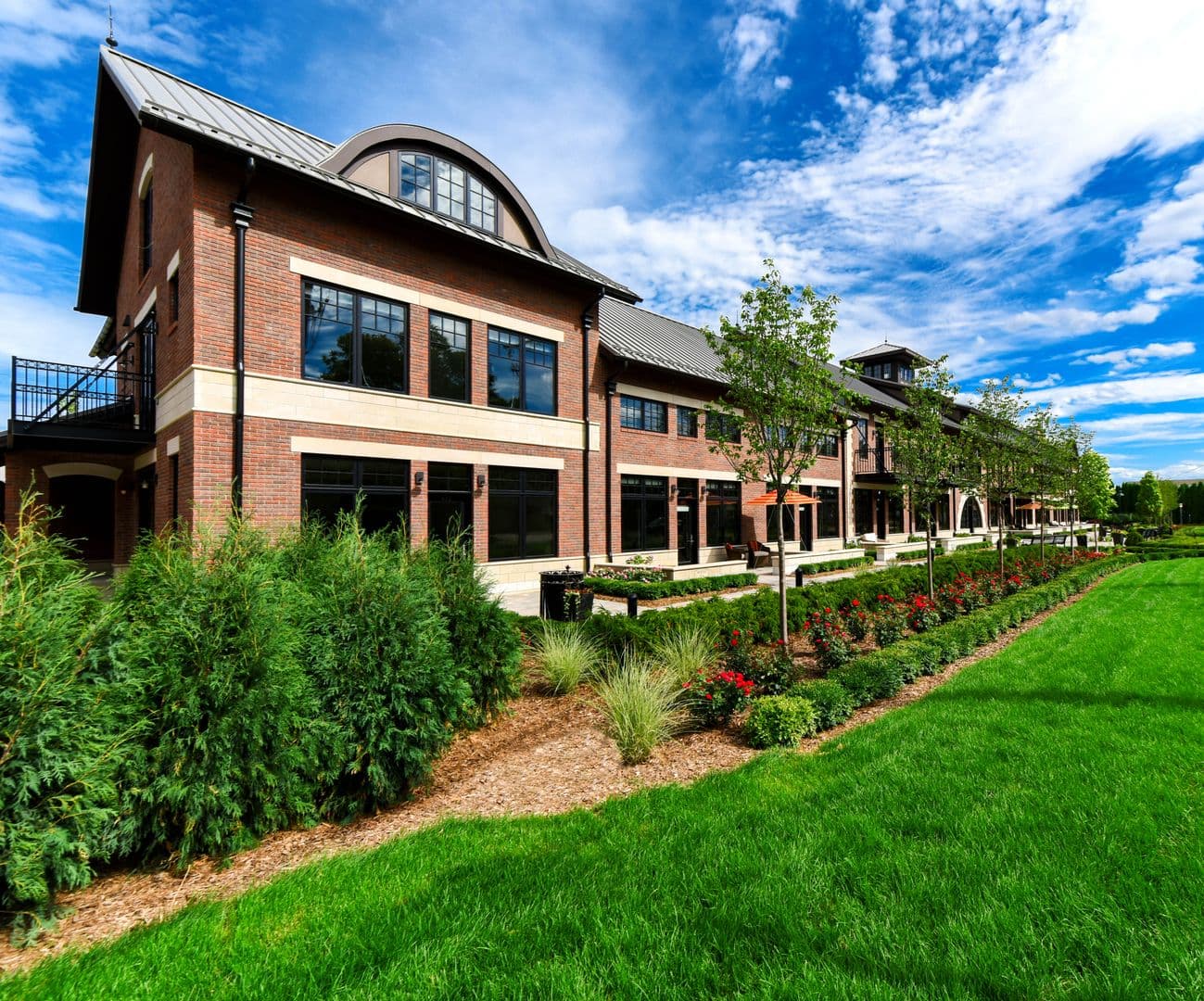 Rochester Townhome: 303 East University