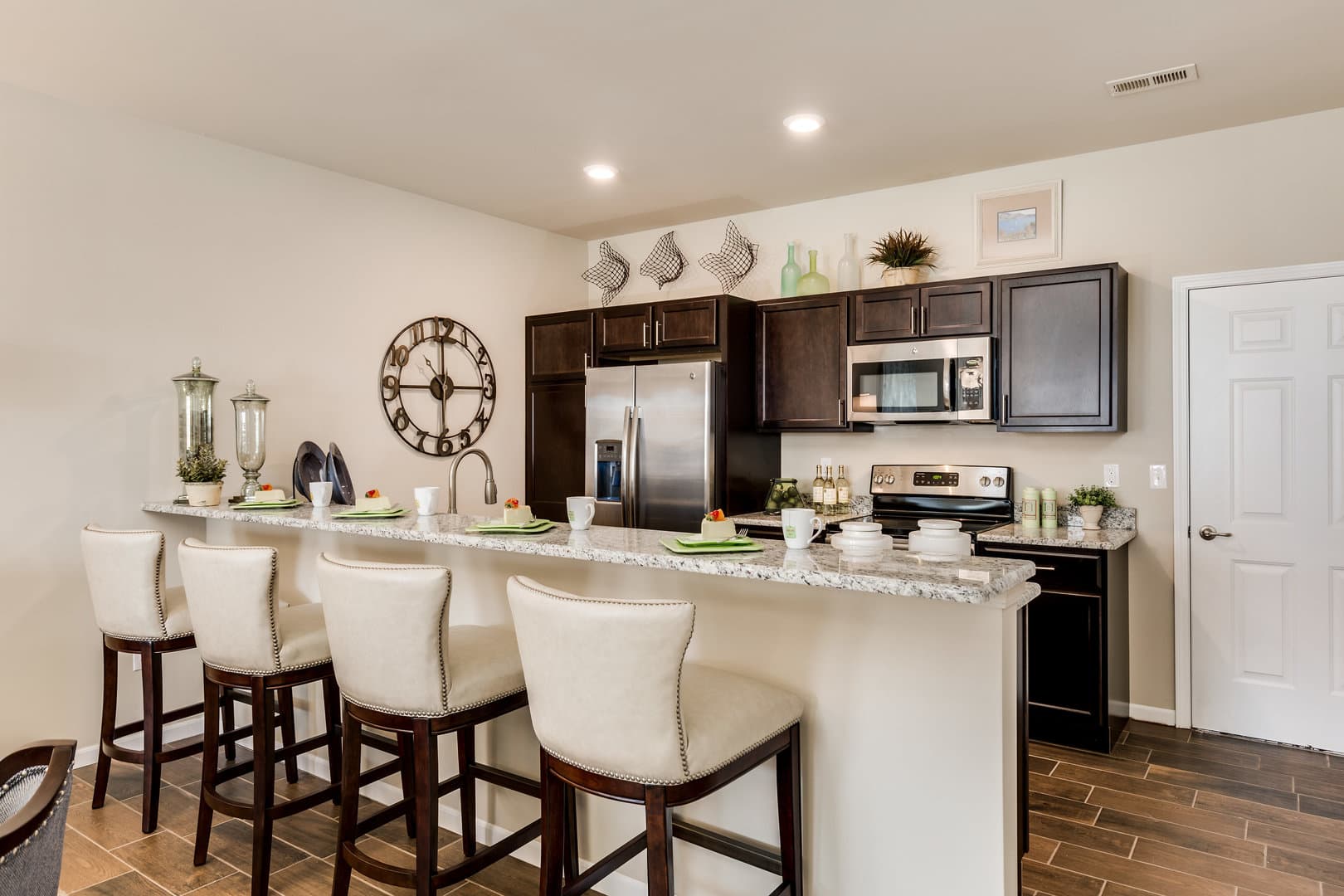 Auburn Hills Apartment: 124 Optimist Court